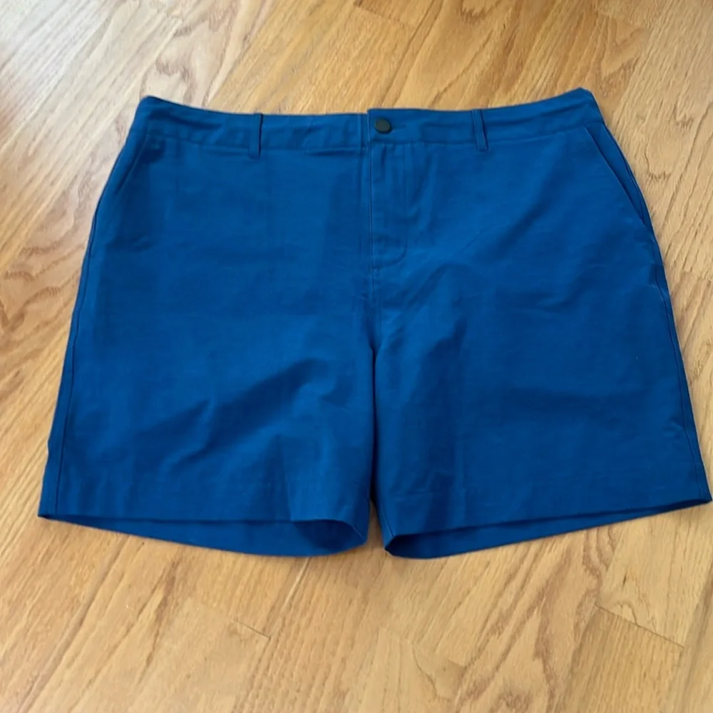 FAHERTY All Day shorts size 40 blue NWOT